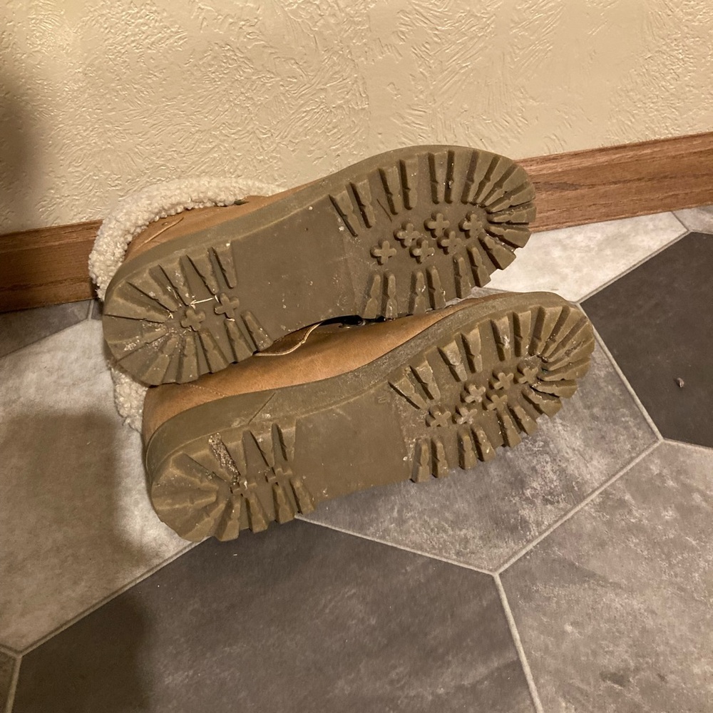 Sherpa Lined Booties - Picture 8 of 8